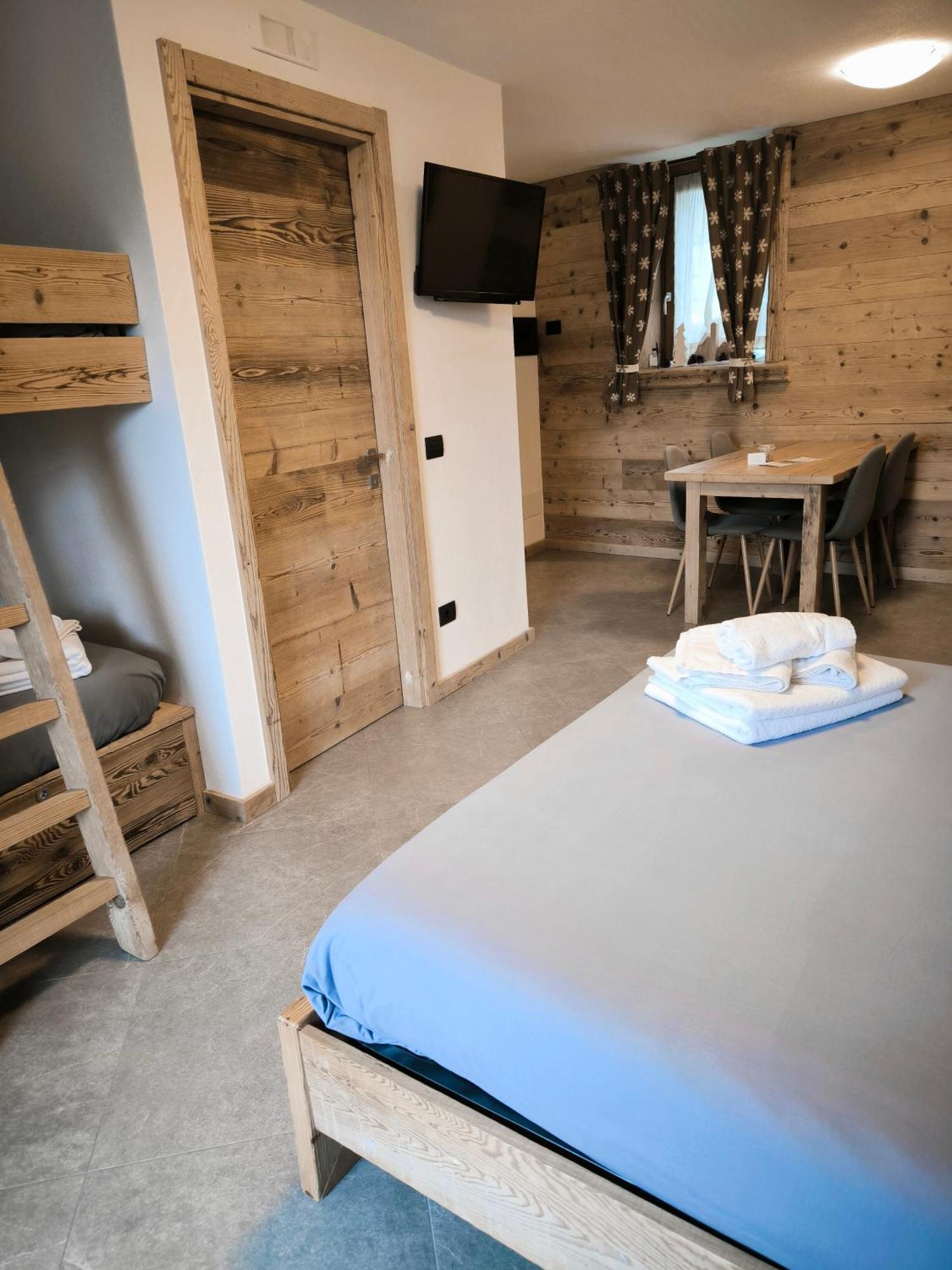 Bed and Breakfast Atelier Della Montagna Zambla Alta Exterior foto